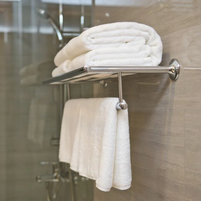 The Naked Experience Towel Set (with Bath Mat)