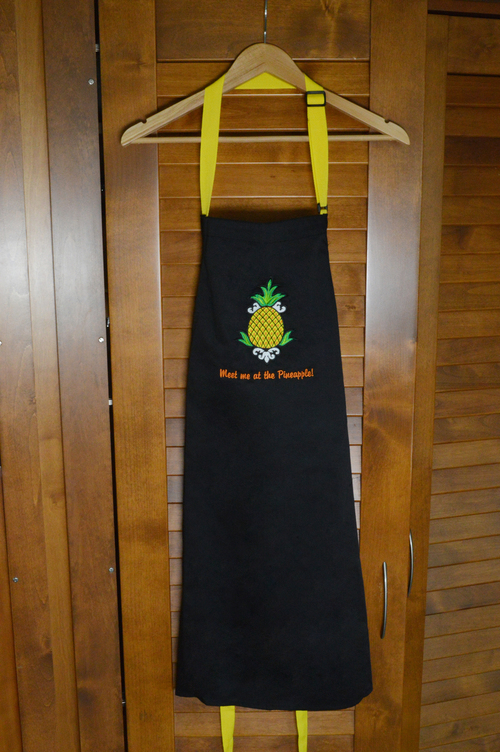 APRON.jpg