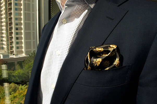 SILK POCKET SQUARE: GEOMETRIC PINEAPPLE