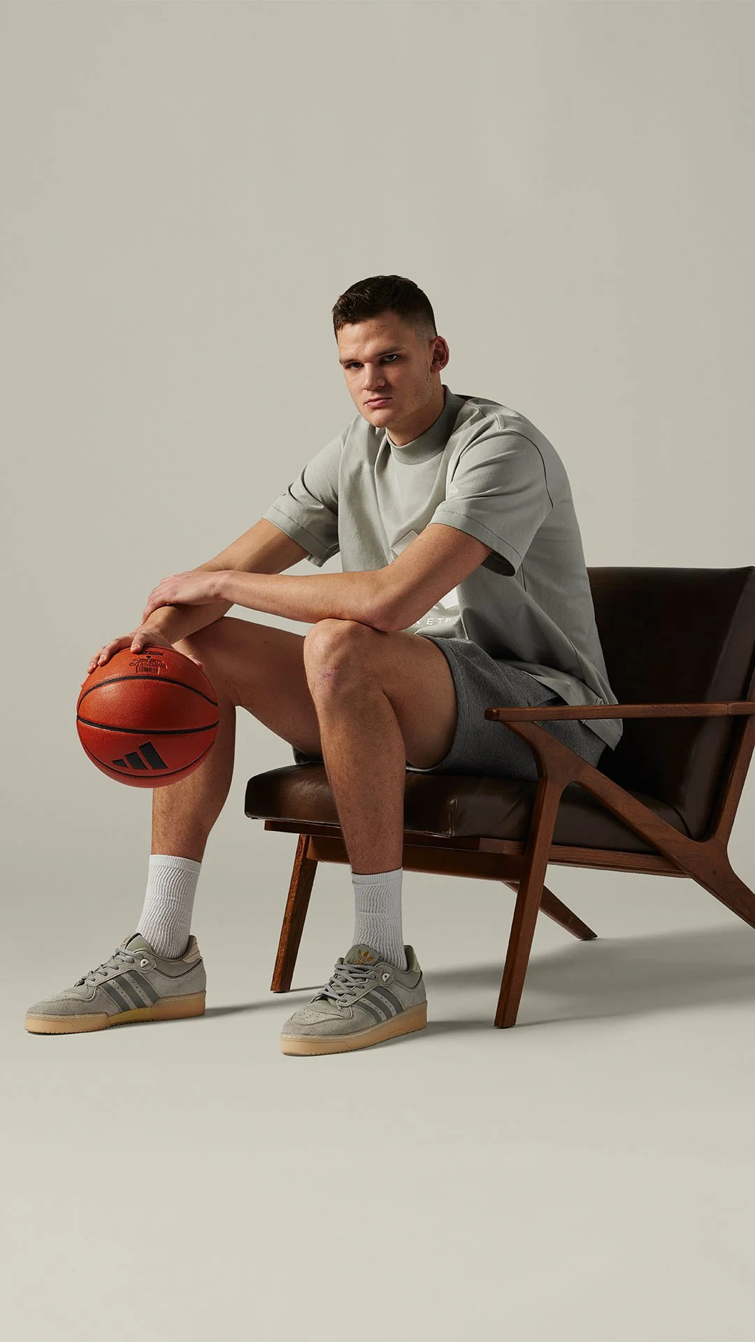 ADIDAS BASKETBALL 2023 Ch. 2 - WALTER KESSLER  (Copy)