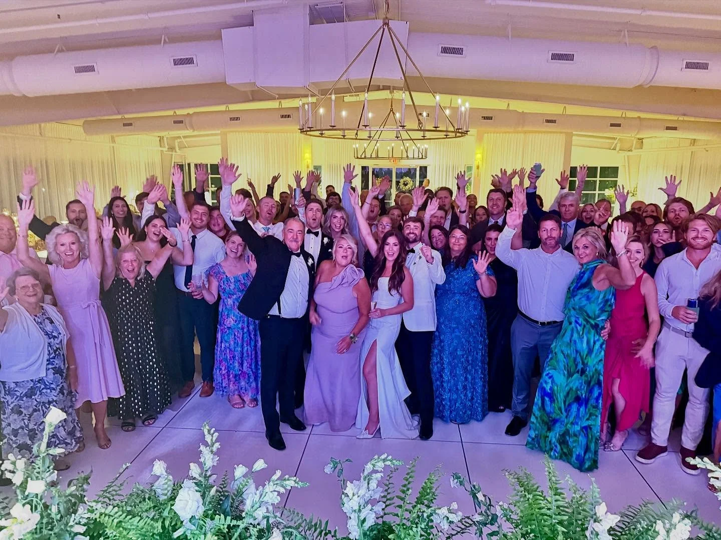 ❤️ Lauren &amp; Will ❤️
.
#FairhopeWedding
#FlyByRadio
#AlabamaWeddingBand
#LiveWeddingBand
#WeddingReceptionVibes 
#FairhopeAL
#SouthernWedding
#PartyBand
#WeddingPartyGoals
#DanceFloorFull
#LiveMusicLovers
#UnforgettableNight
#WeddingEntertainment

