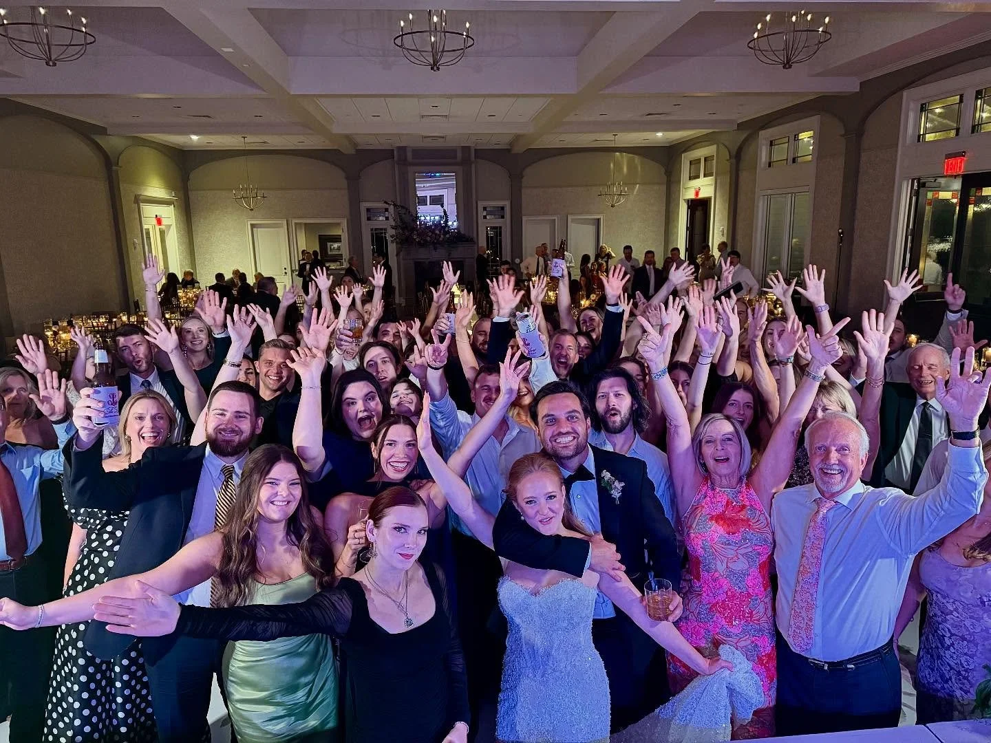 ❤️ Natalie &amp; Fred ❤️
.
#BurrittOnTheMountain  #FlyByRadio #HuntsvilleWedding  #SouthernWedding 
#LiveBandWedding  #RockTheNightAway 
#WeddingVibes  #ALWedding 
#CelebrateLove  #BestNightEver