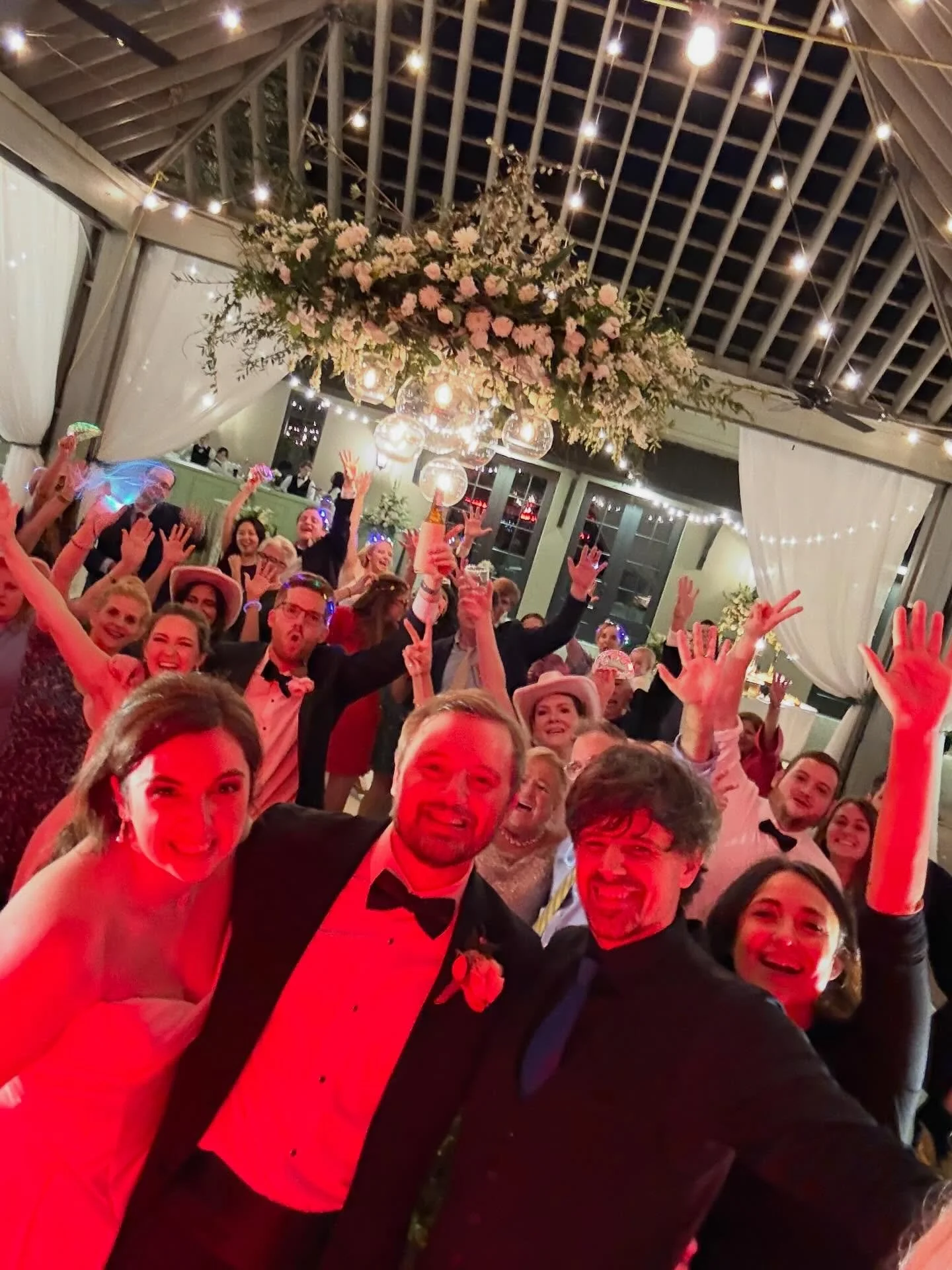 ❤️Mary Katherine &amp; Ben❤️
.
#flybyradio #wedding #weddingband #weddingentertainment #alabamaweddings #mobile