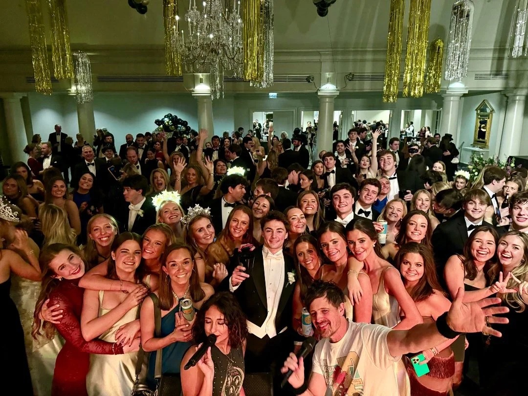 Happy New Year 🎉
.
#flybyradio #happynewyear #2026