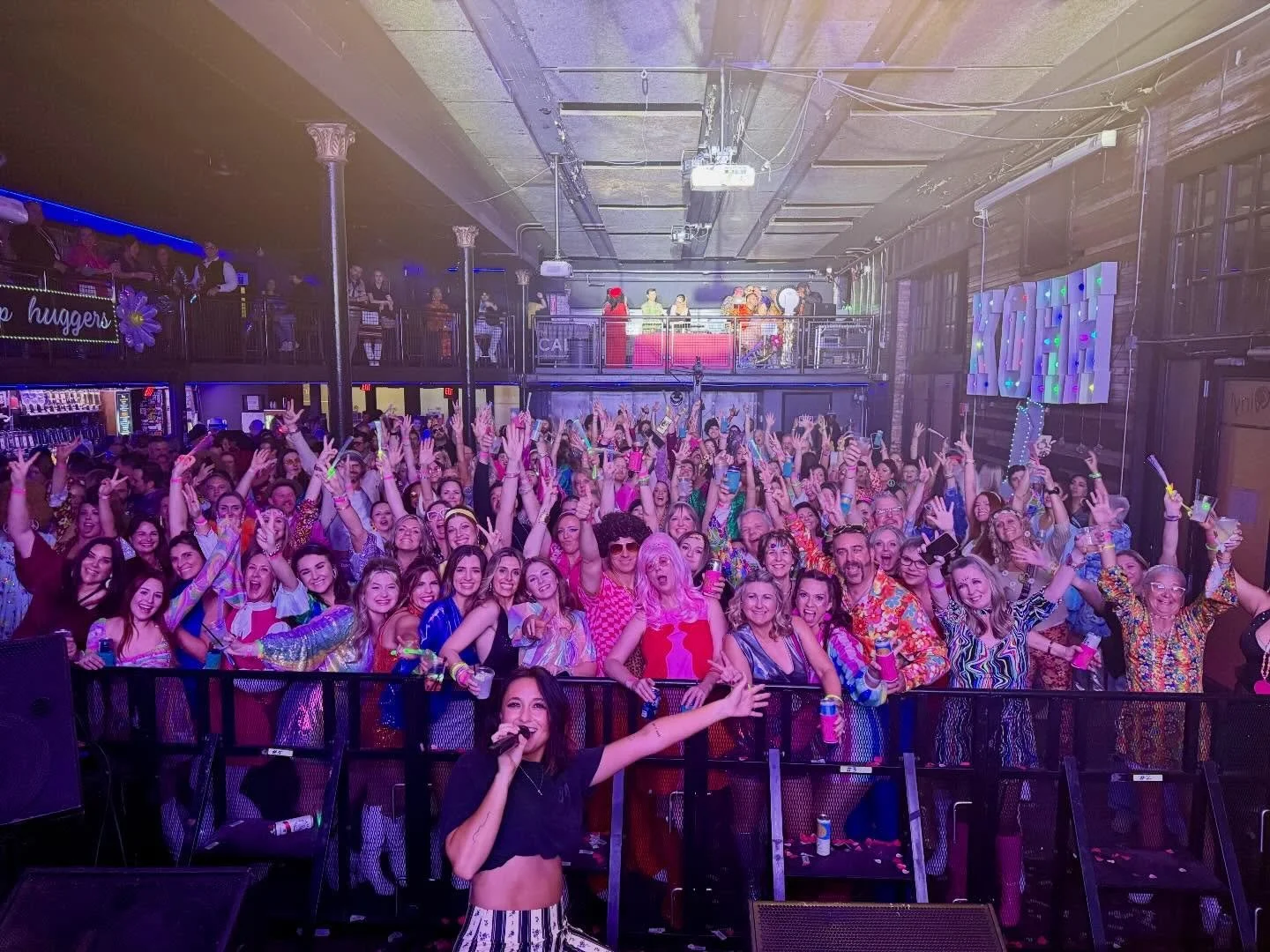 What a night! The KOHH ball in Pensacola was pure retro magic&mdash;great vibes, killer style, and an unforgettable party&hellip; yeah baby! 🕺💃🏼✨
.
#KOHH #PensacolaFL #flybyradio #RetroVibes #yeahbaby