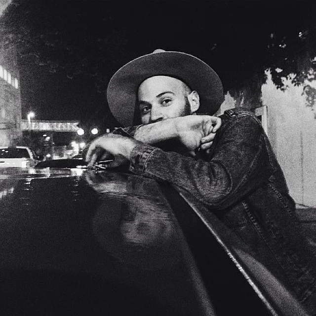 Netherfriends - "Never Walk Out On You" (feat. Impolite Society)