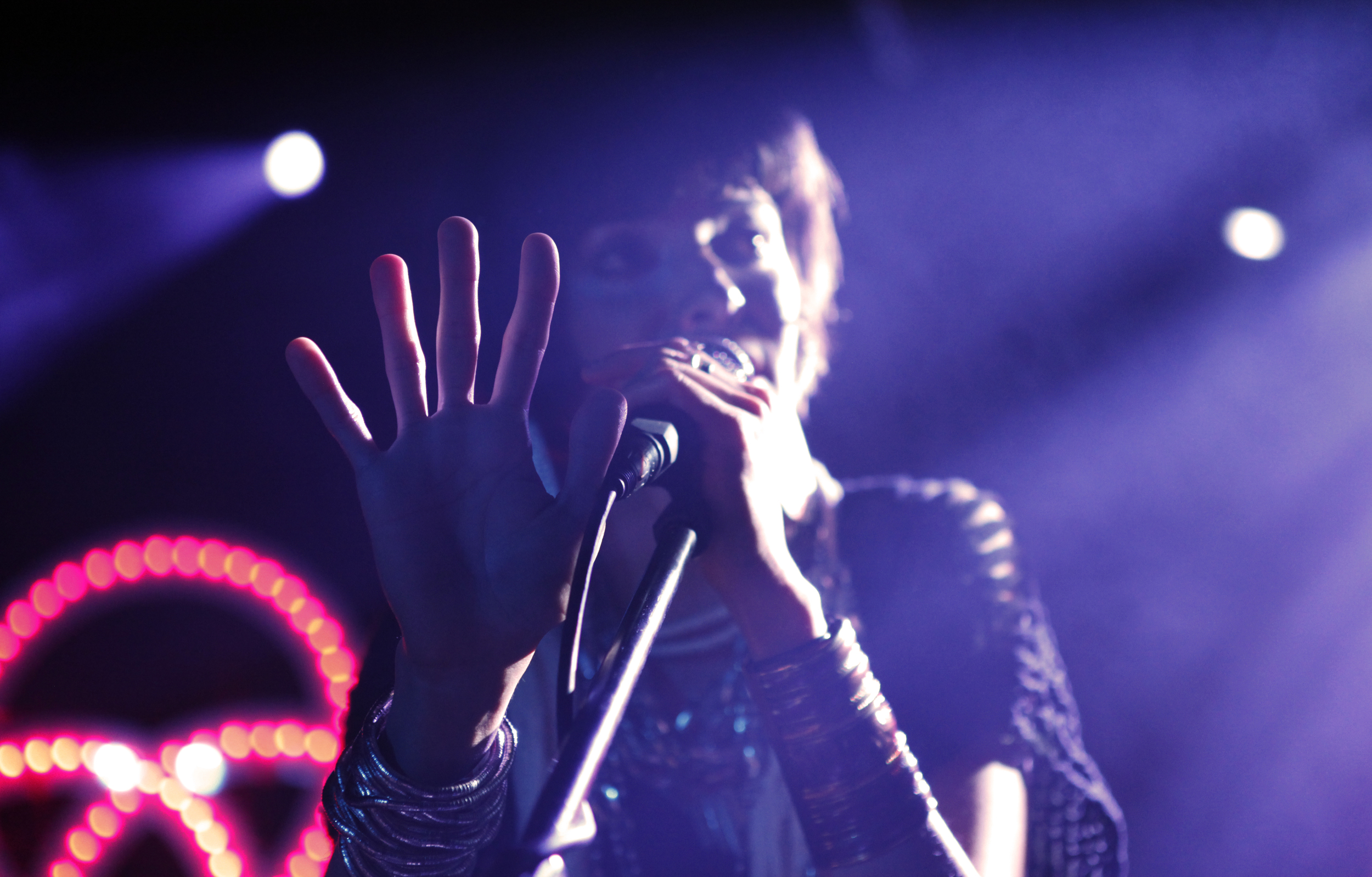 ALEJANDRA DE LE HEZA OF SCHOOL OF SEVEN BELLS