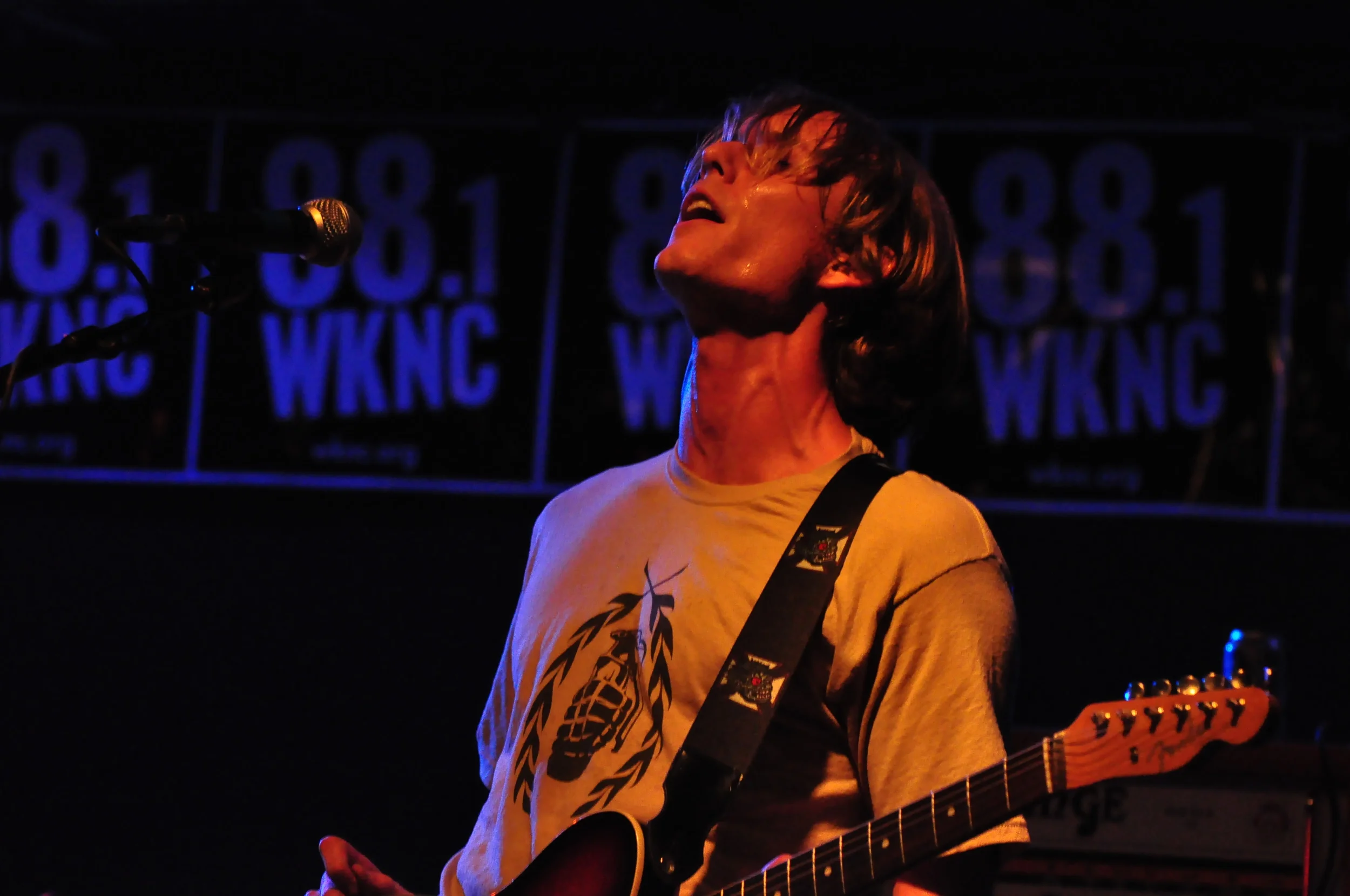 HAMMER NO MORE THE FINGERS