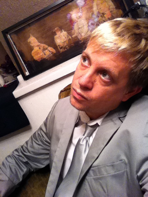 pre show ponder backstage in St. Charles, Illinois