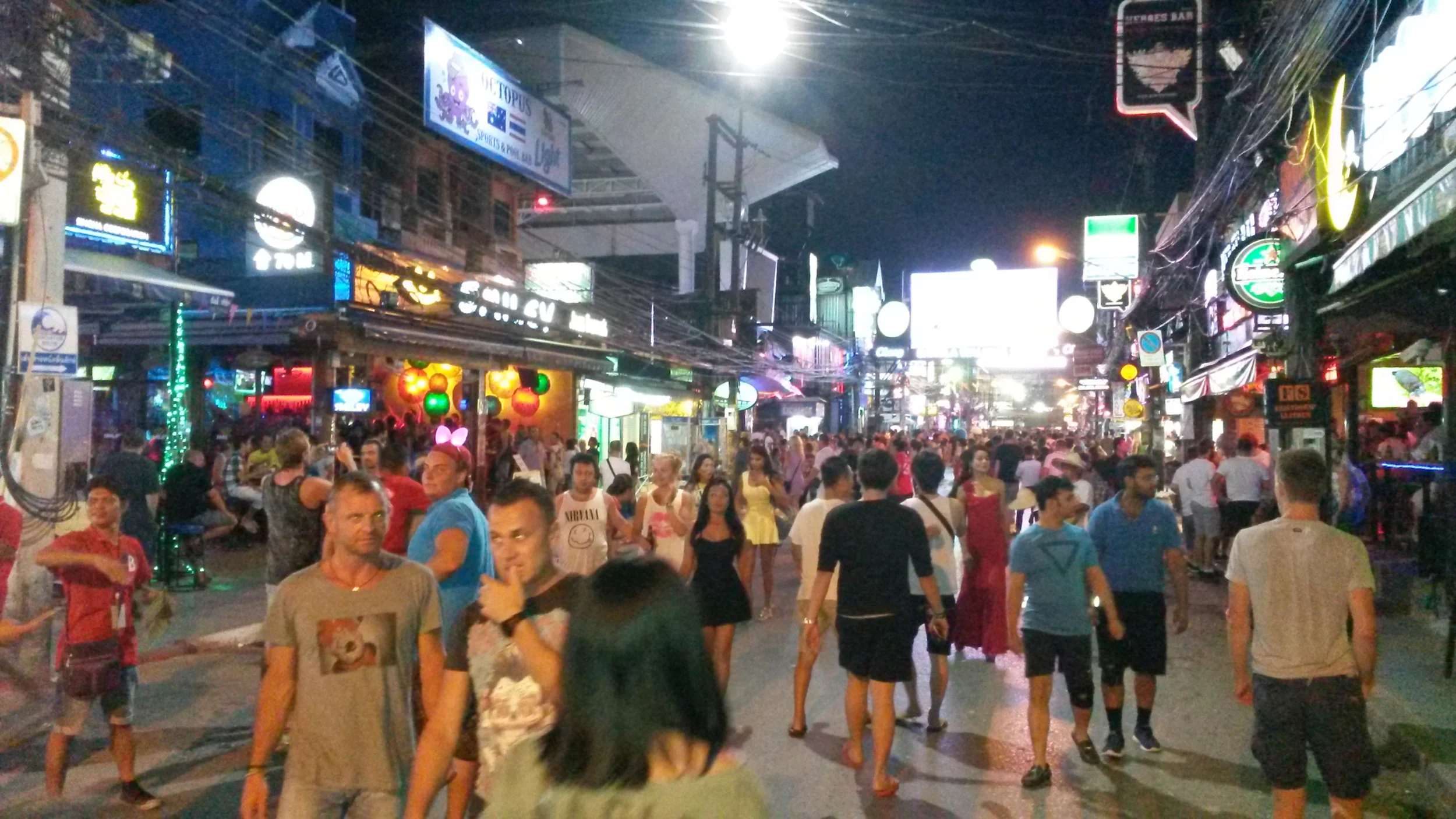 Patong Beach Partymeile