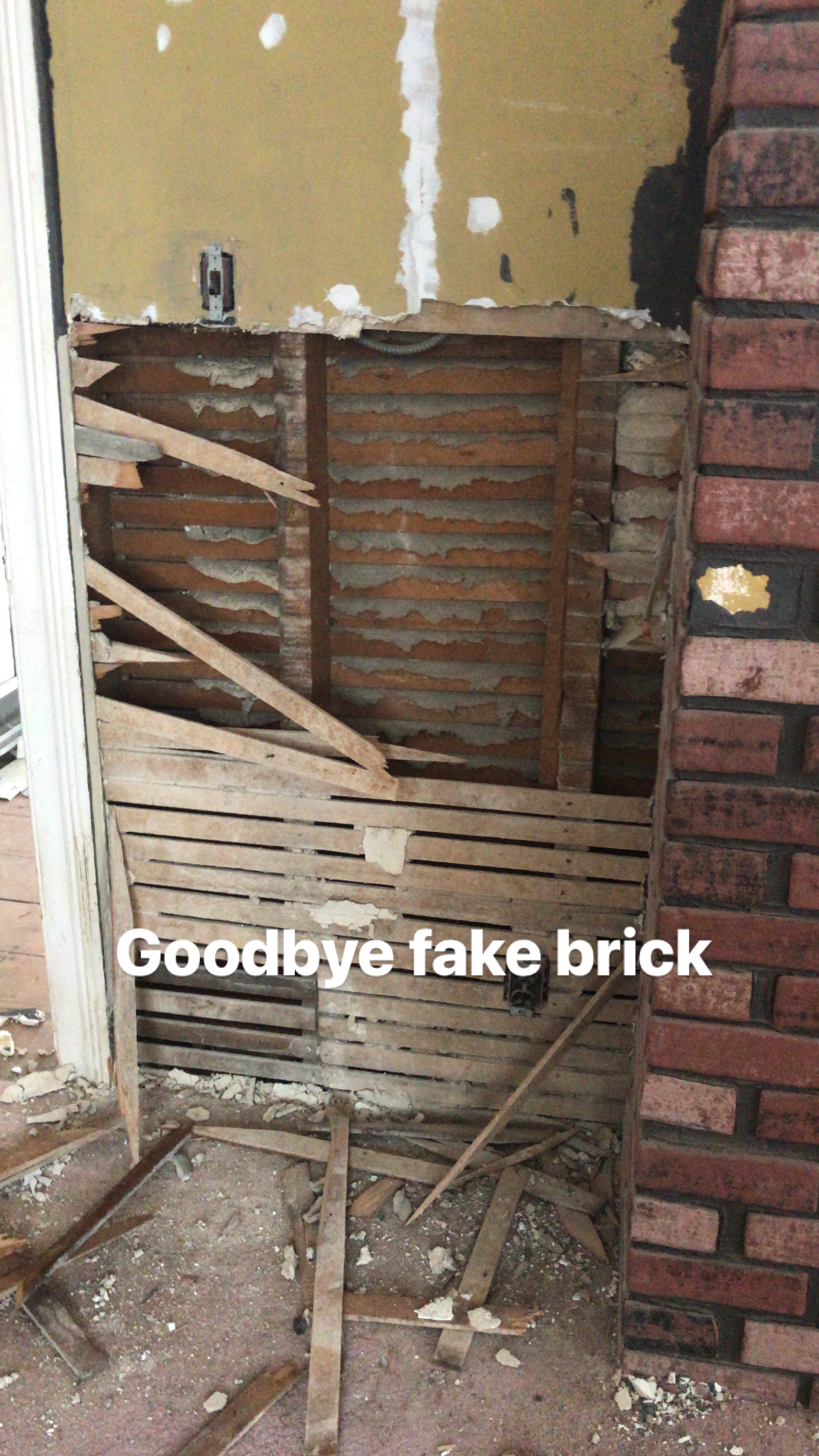 dining room brick remove.JPG