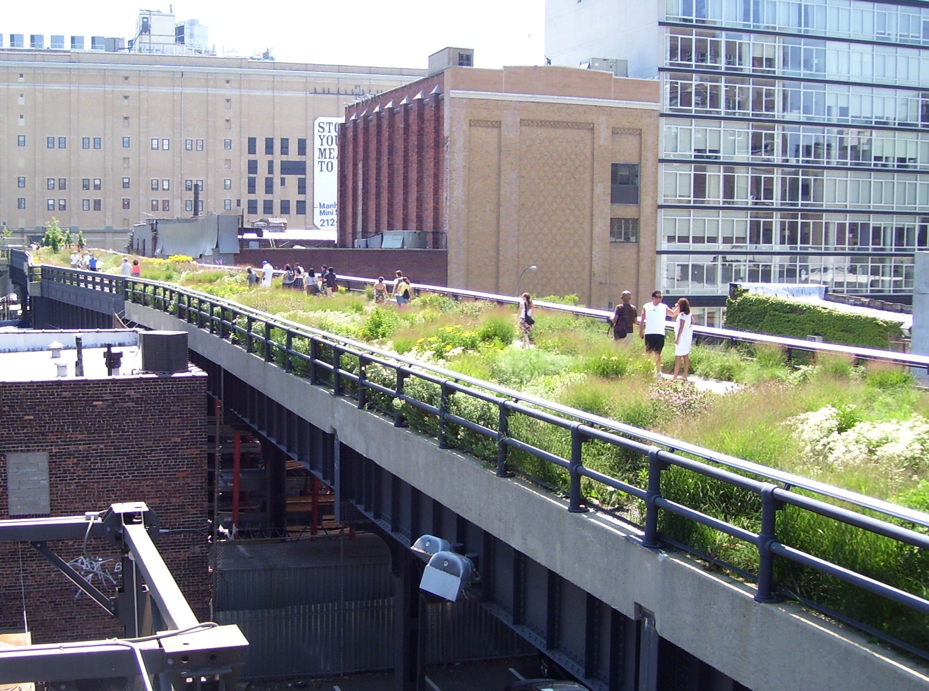 High_Line_20th_Street_looking_downtown.jpg