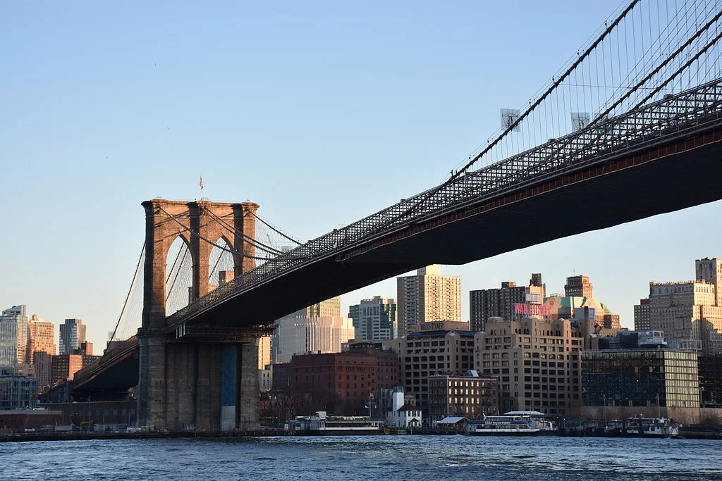 Brooklyn_Bridge_and_Downtown_Brooklyn_at_sunset.JPG
