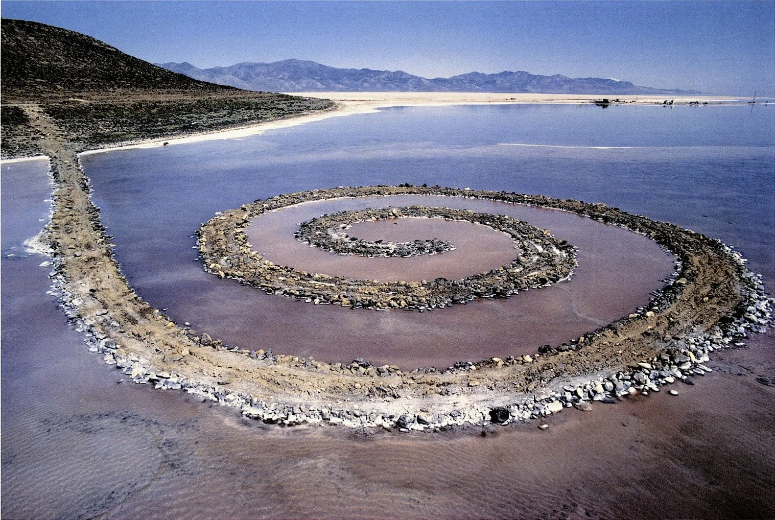 spiral-jetty-robert-smithson.jpg