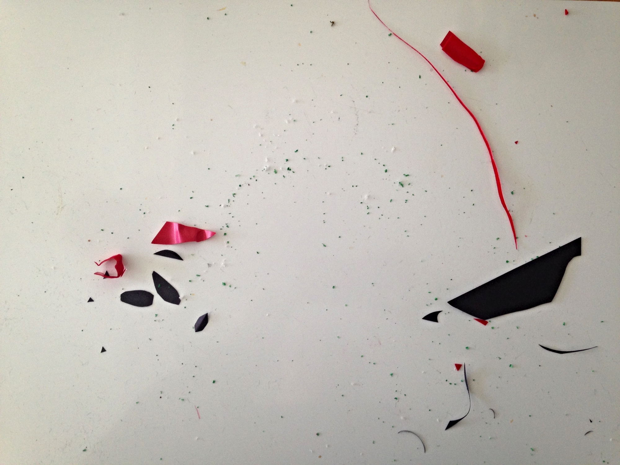 Leftover craft garbage or modern art? I could call this "Triumph" and charge $150 a print. 