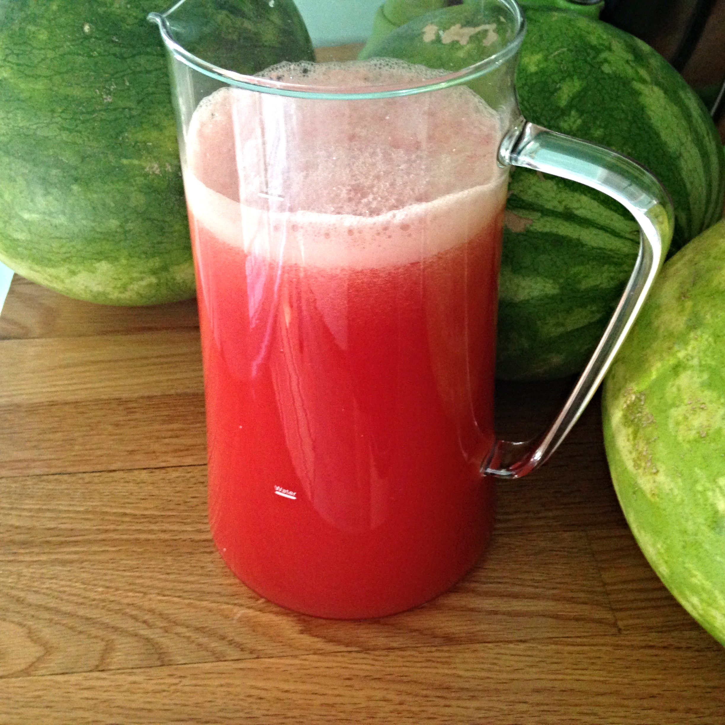Smoothie bottle with base for healthy snacks - Watermelon Smooshie