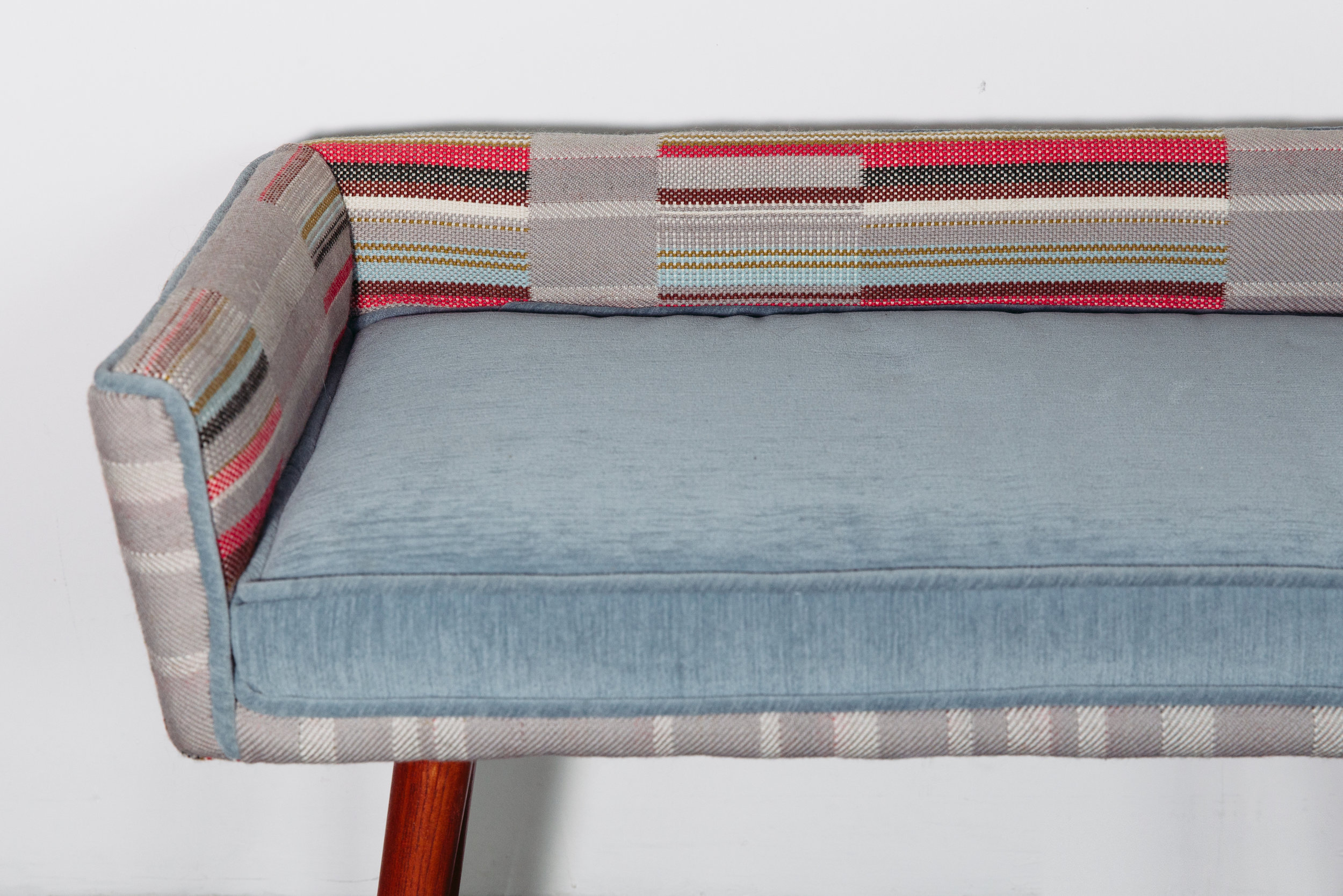 FiveFingerFurnishings_VanitySizedStool_GrayGeometricIceBlue.jpg