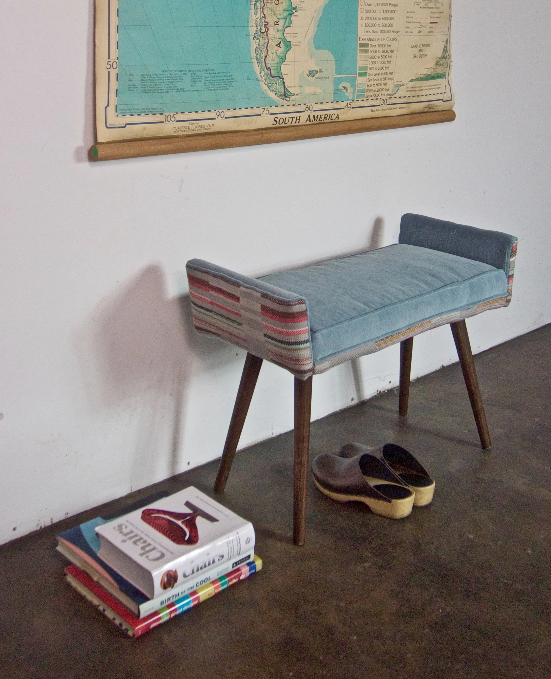 backless vanity-sized stool: gray geometric
