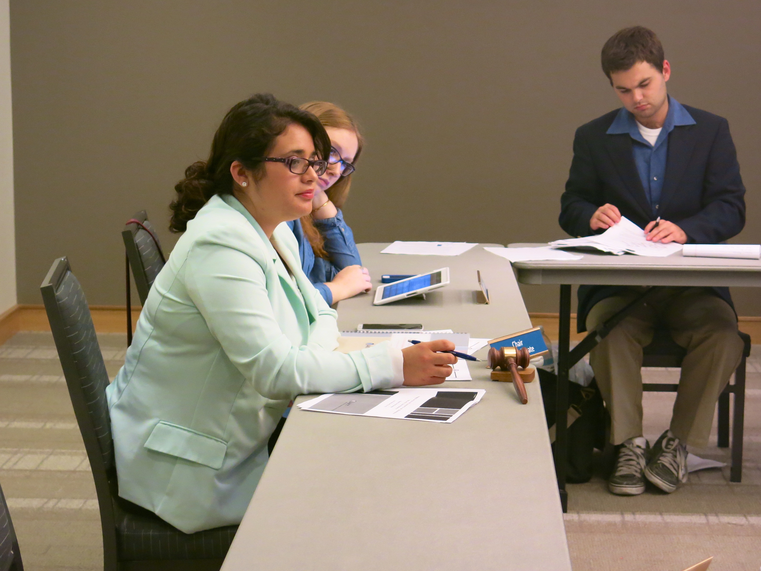 STAR // Maud Busson Bianca Zamora, Chair of the Senate for Associated Students, engages in discussion at the meeting on Friday.