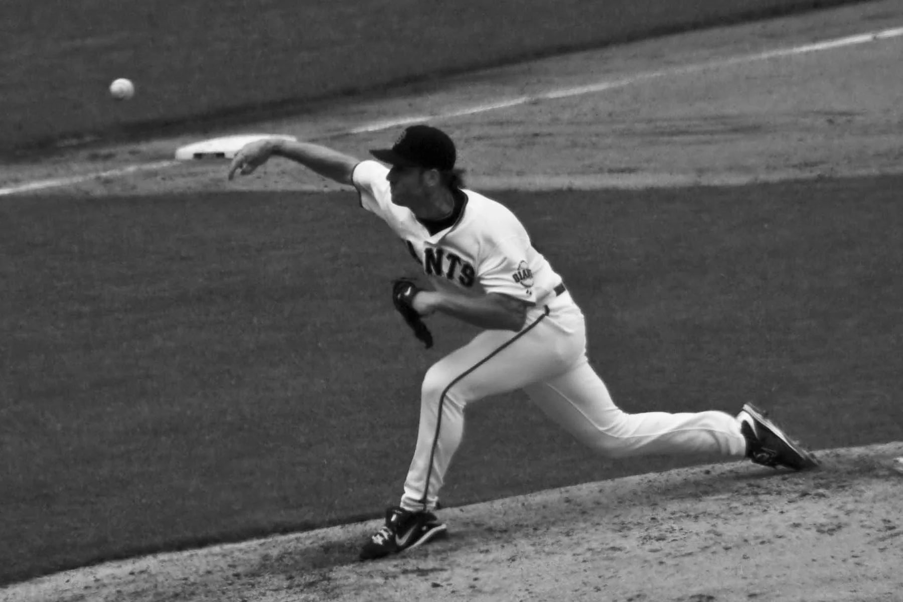 en.wikipedia.org Former San Francisco Giants closer recently received Tommy John surgery.
