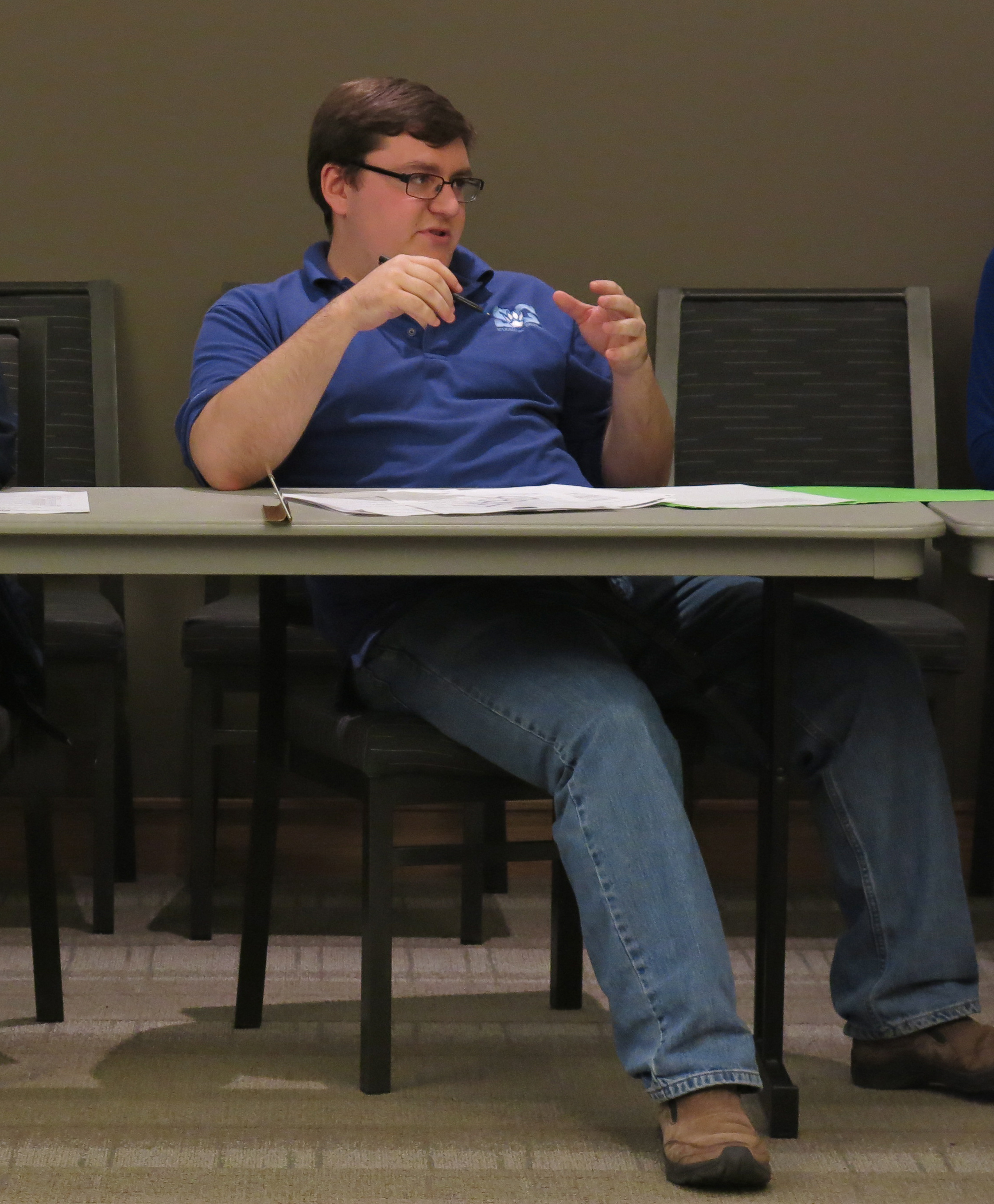 STAR // Maud Busson Associated Students President Anthony Gallino discusses the process in passing resolutions the senate. The senators also discussed the Ticket to Success program to encourage volunteer among students athletes.
