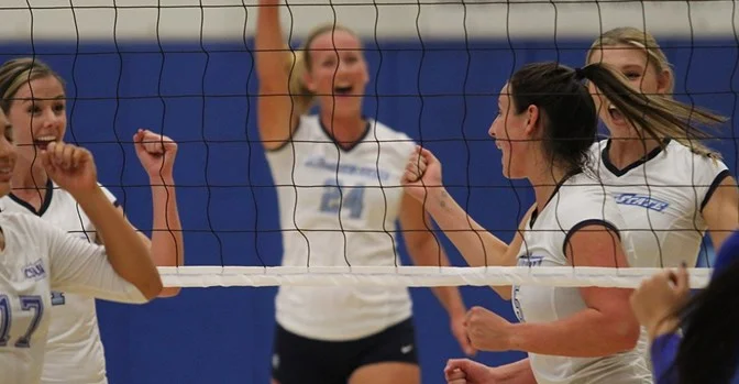 The Seawolves have won six conecutive matches to put them atop the CCAA. 