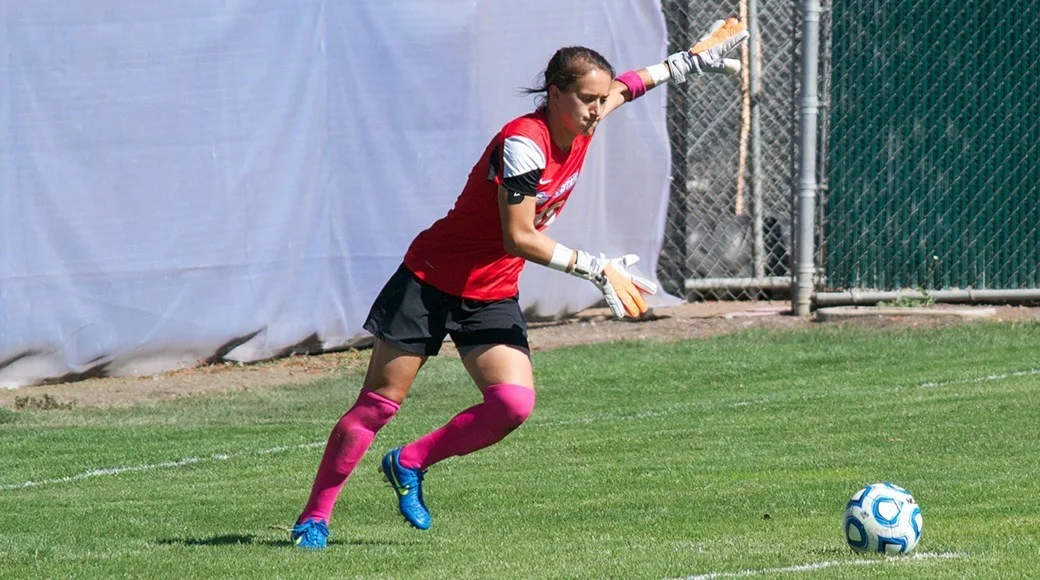 COURTESY// sonomaseawolves.com Senior goalkeeper Ashley Luis held a shutout streak this season that lasted 958 minutes and began on Sept. 23. 