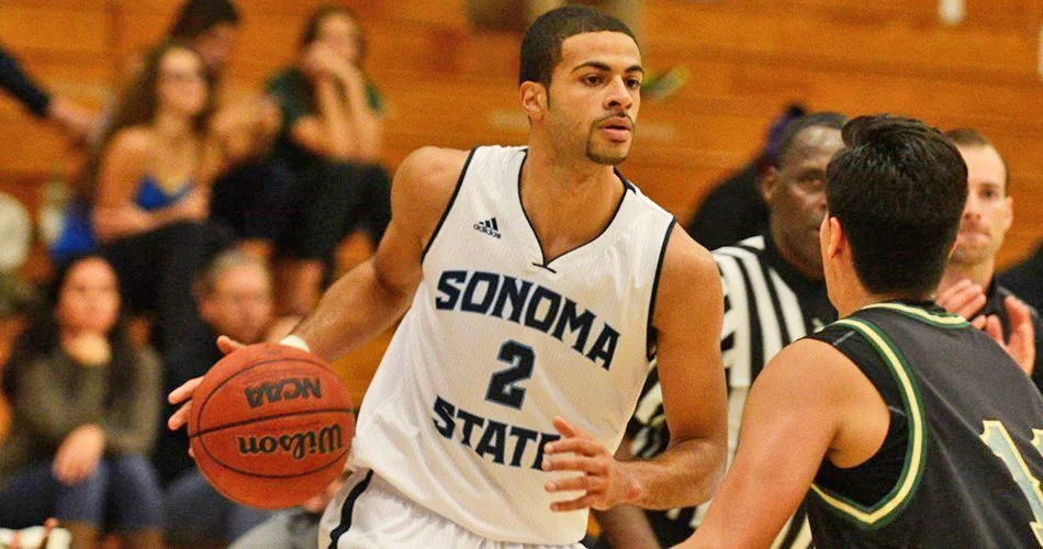 COURTESY// sonomaseawolves.com Andy Mitchell holds a .352 field goal percentage and leads the Seawolves with 40 rebounds. Mitchell’s leadership will be crucial to the team’s success if they wish to make the postseason. 