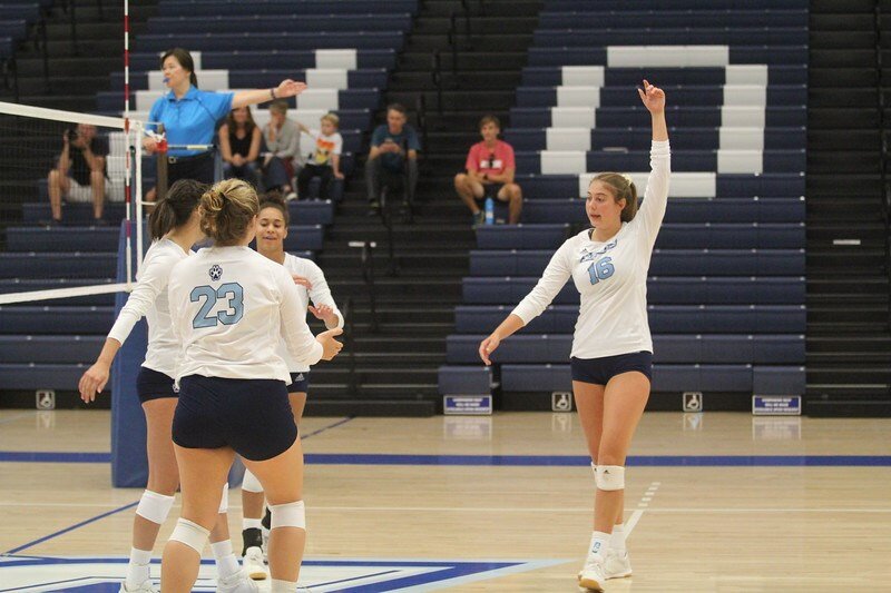womens vball against MB.jpeg