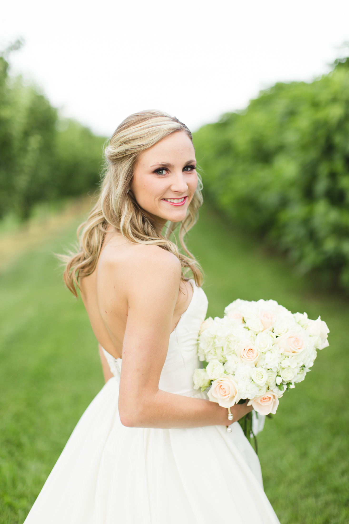 Lynsey Johnson Bridals Chattooga Belle Farm-3522.jpg