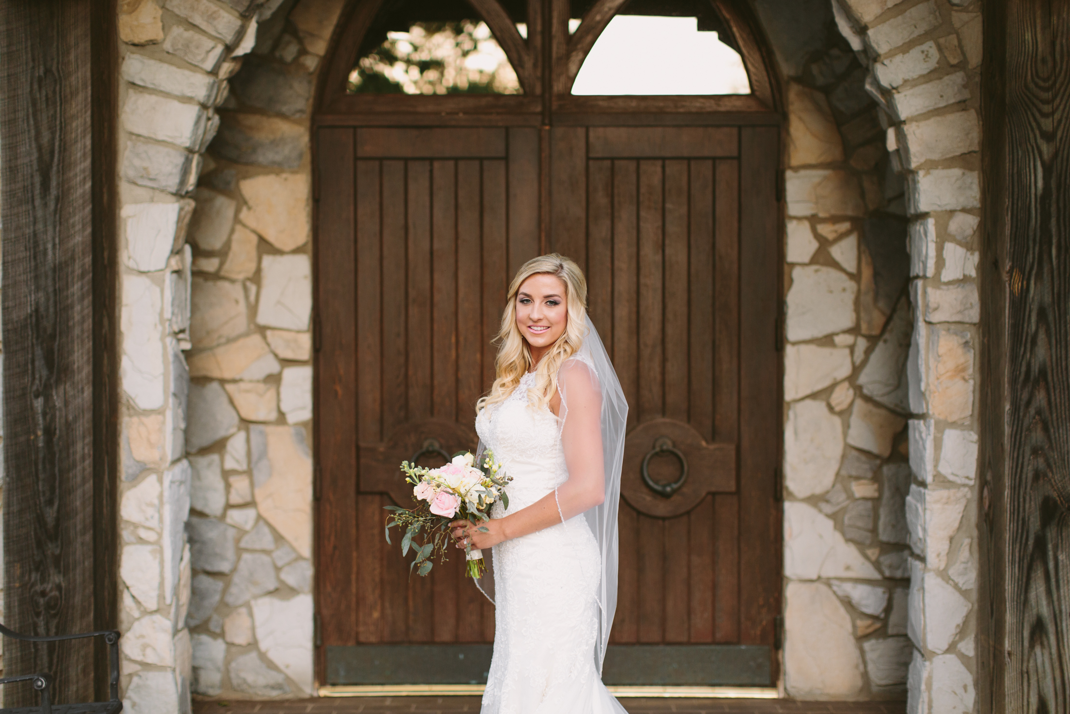 glassy chapel bridals-3285.jpg