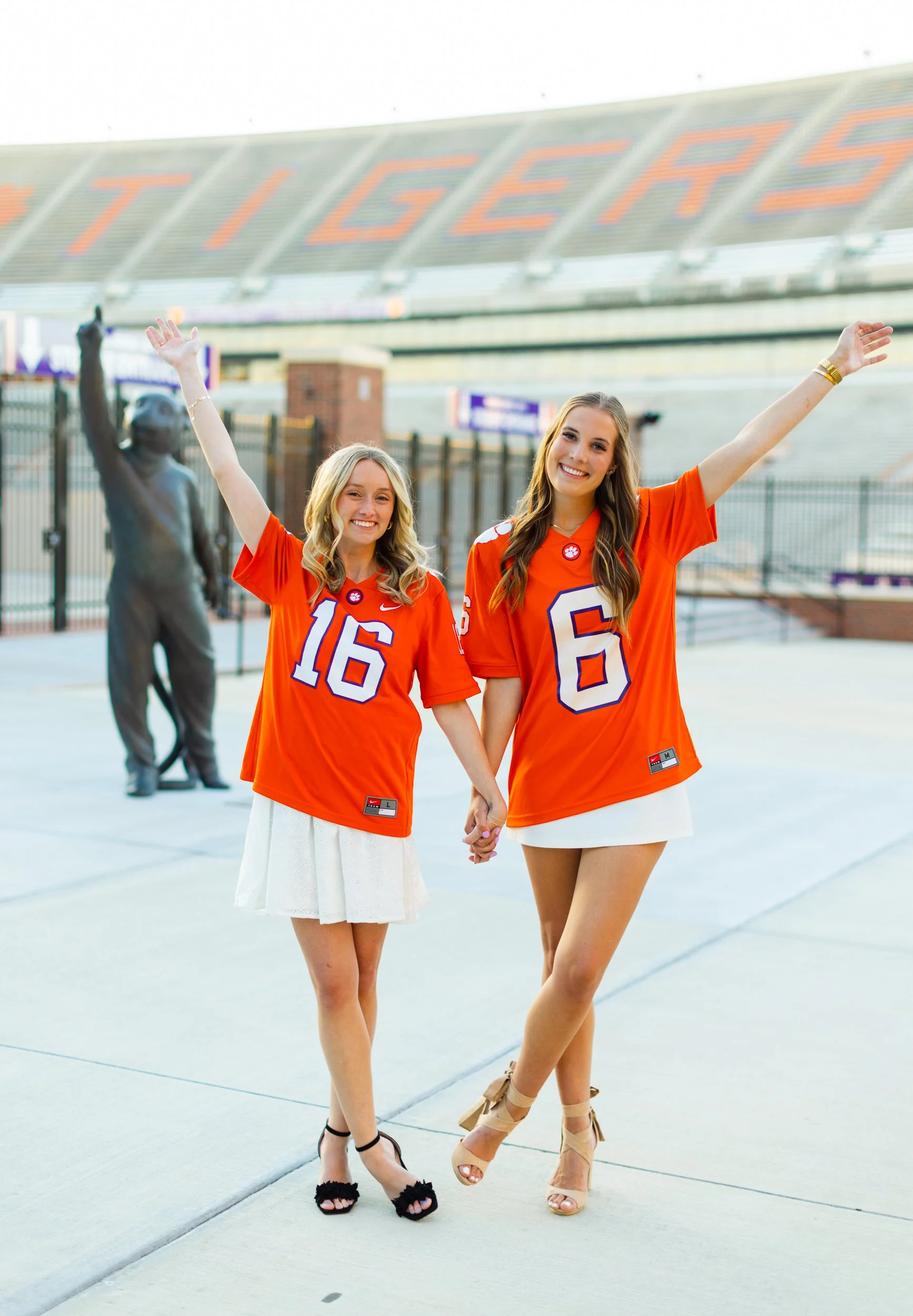 Caroline &amp; Natalie-CLEMSON UNIVERSITY GROUP SENIOR PHOTOS 2023