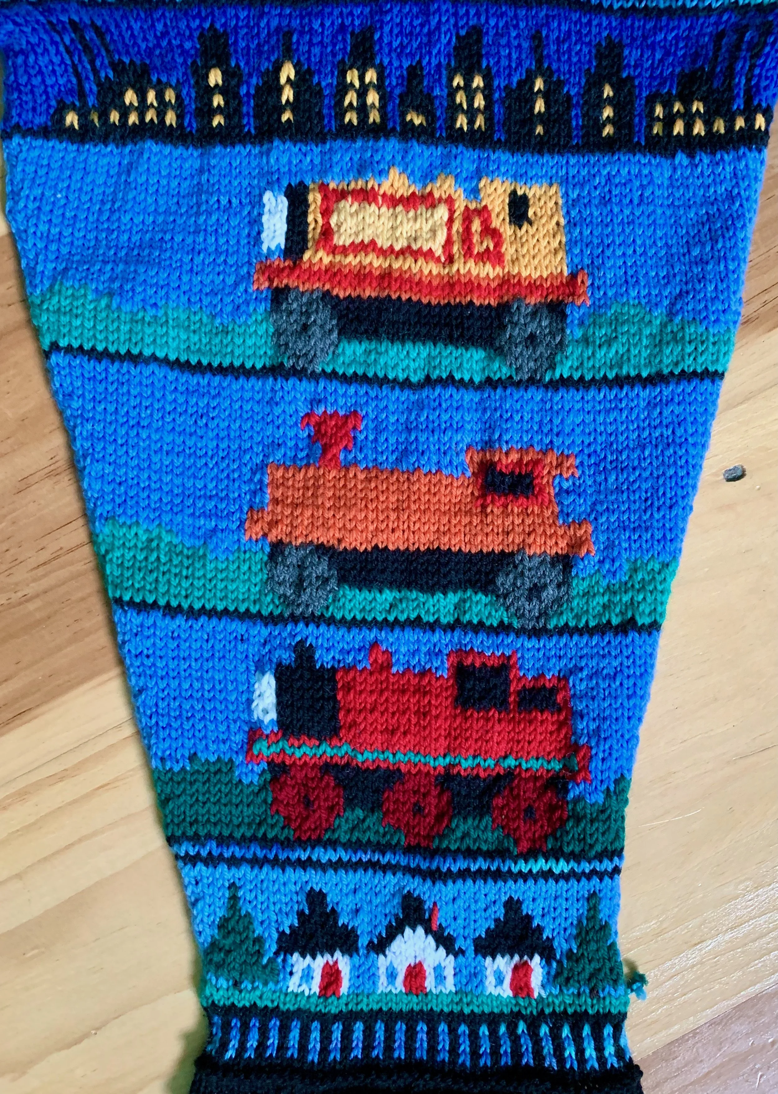 Train 5 Sleeve.jpeg