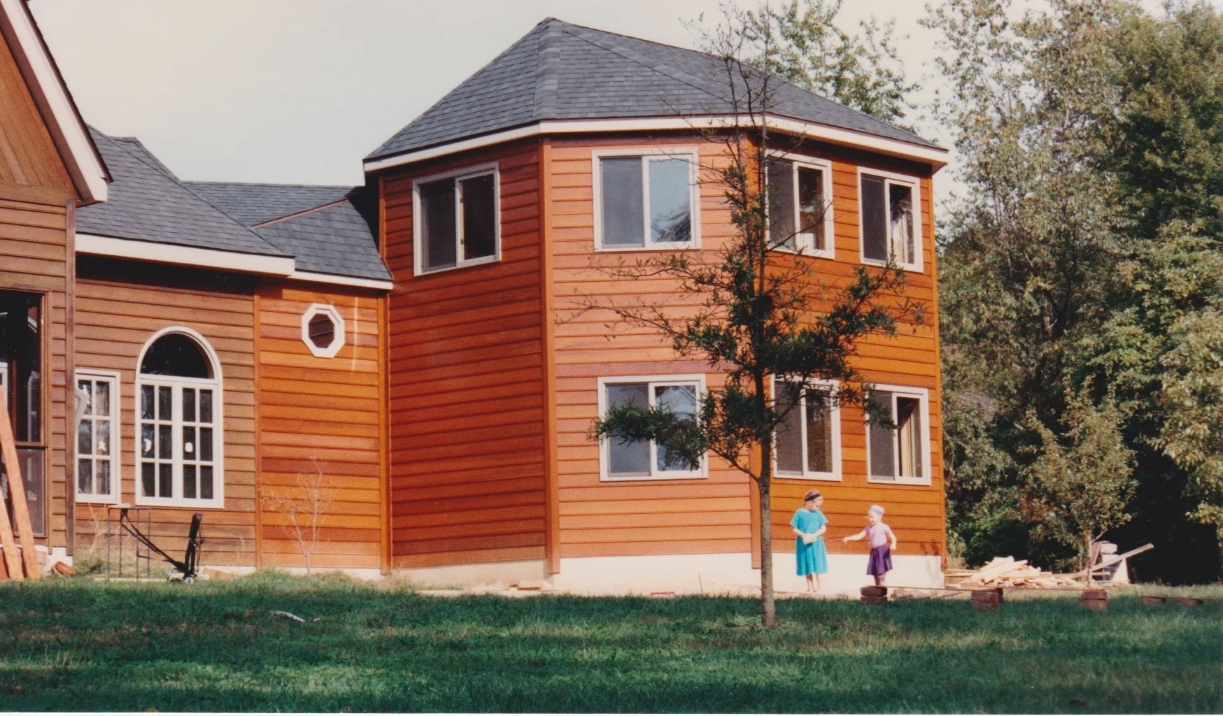 Here is the addition, with two rooms and a bathroom downstairs and two bedrooms above.