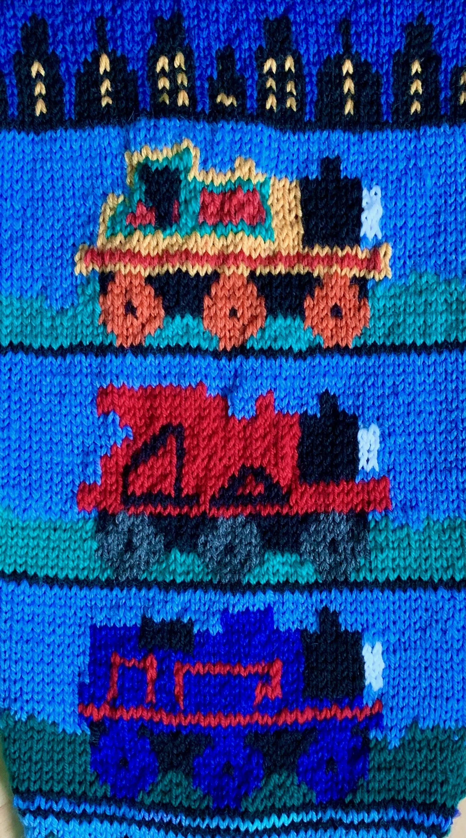 Train 5 Sleeve Detail.jpeg