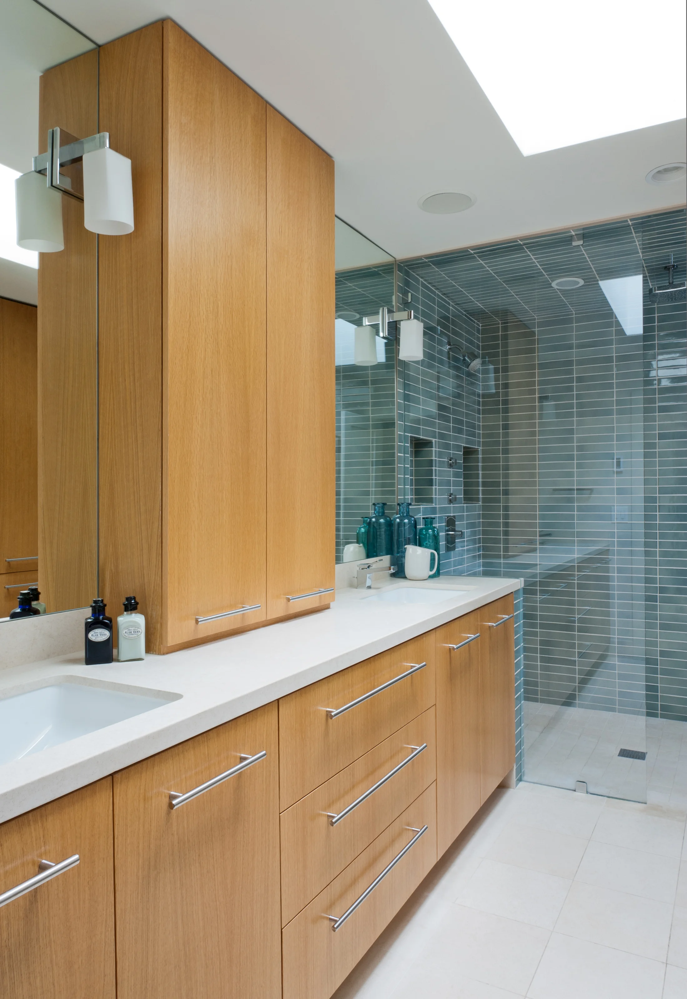 Bathroom2.jpg