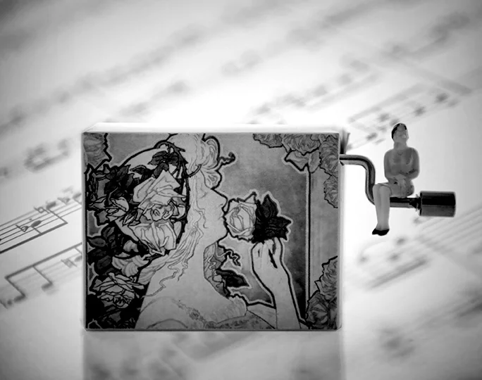 Topaz_Music box_sheet music B&W_72.jpg
