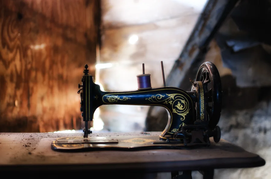 Urbex: The Sewing House