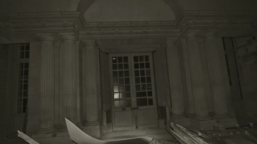 Chateau De Carnelle: Front Entrance
