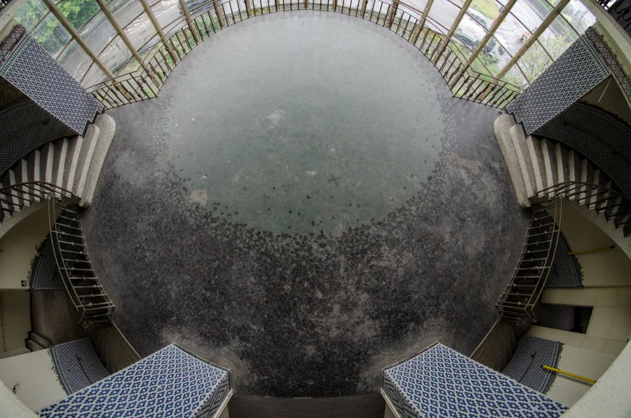 Piscine Mosque: Looking Down