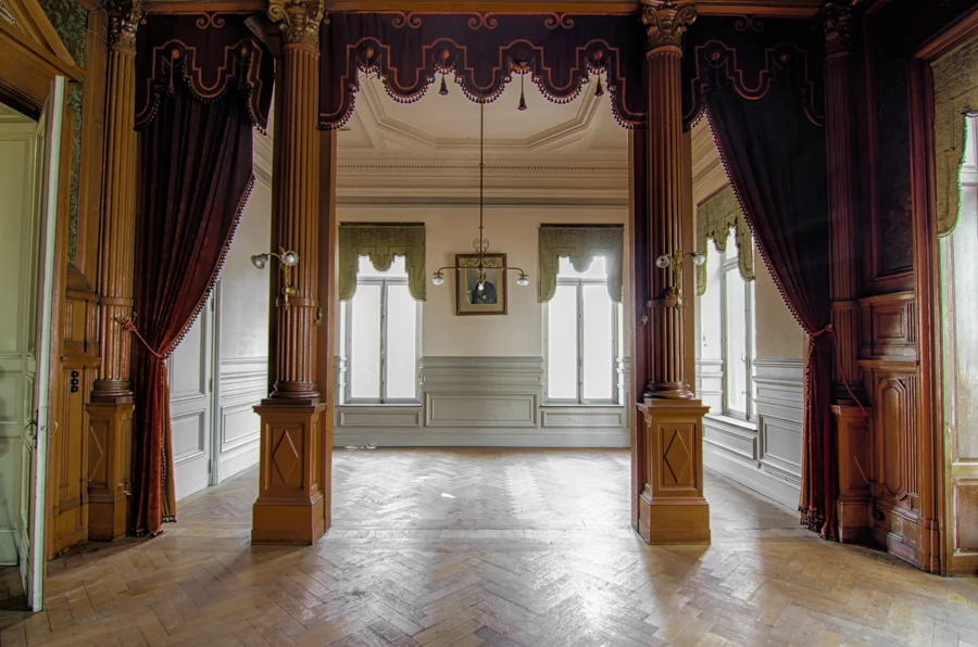 Urbex: Pritzer Fac, thr grand partition