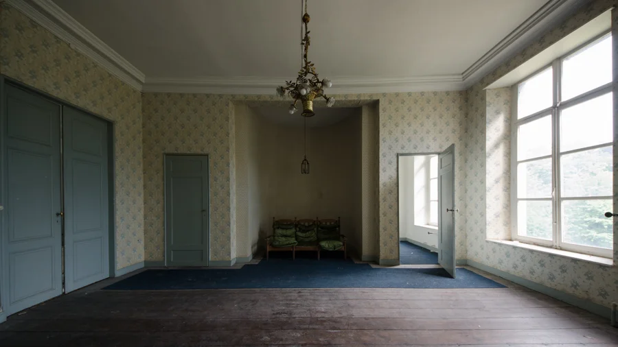 Chateau De La Chapelle urbex