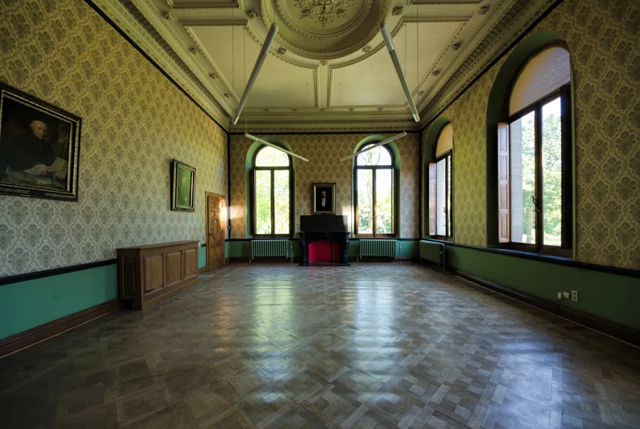 Chateau JM Abandoned chateau urbex
