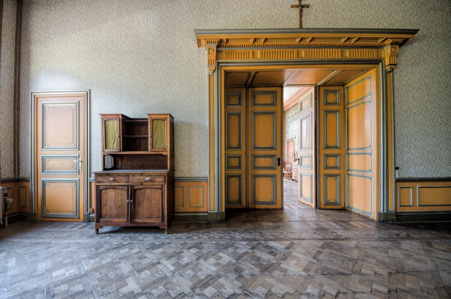 Chateau JM Abandoned chateau urbex