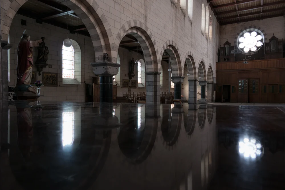 Abandoned: Church Of The Raven Left Arches