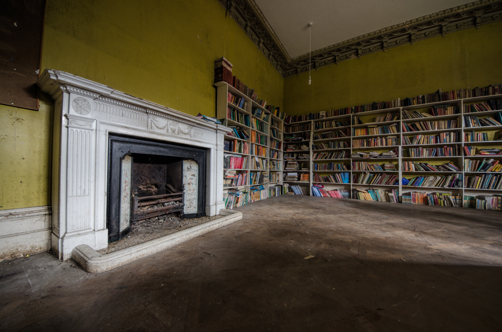 Crookham Court Urbex