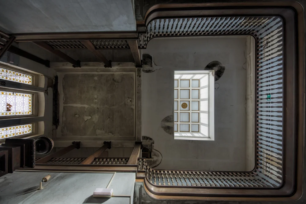 Crookham Court Urbex