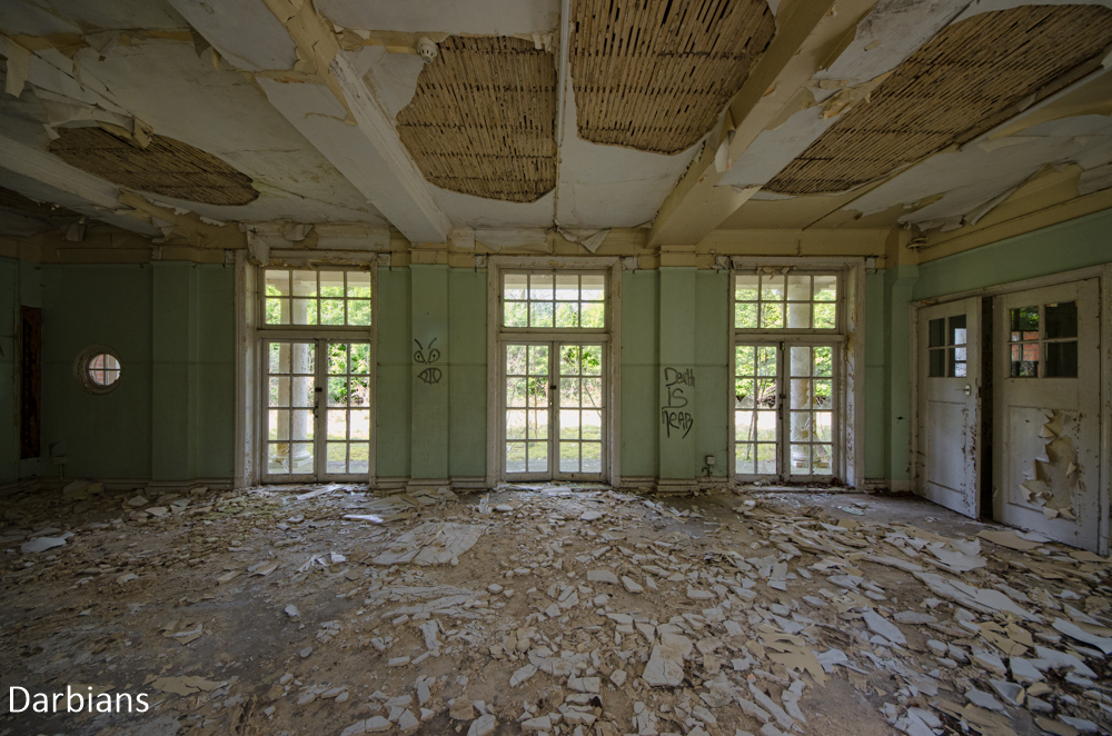 CMP_9570-Edit.jpg
