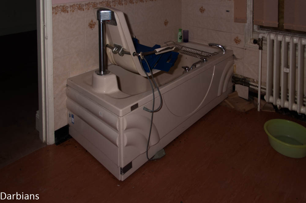 Urbex: War Memorial Hospital