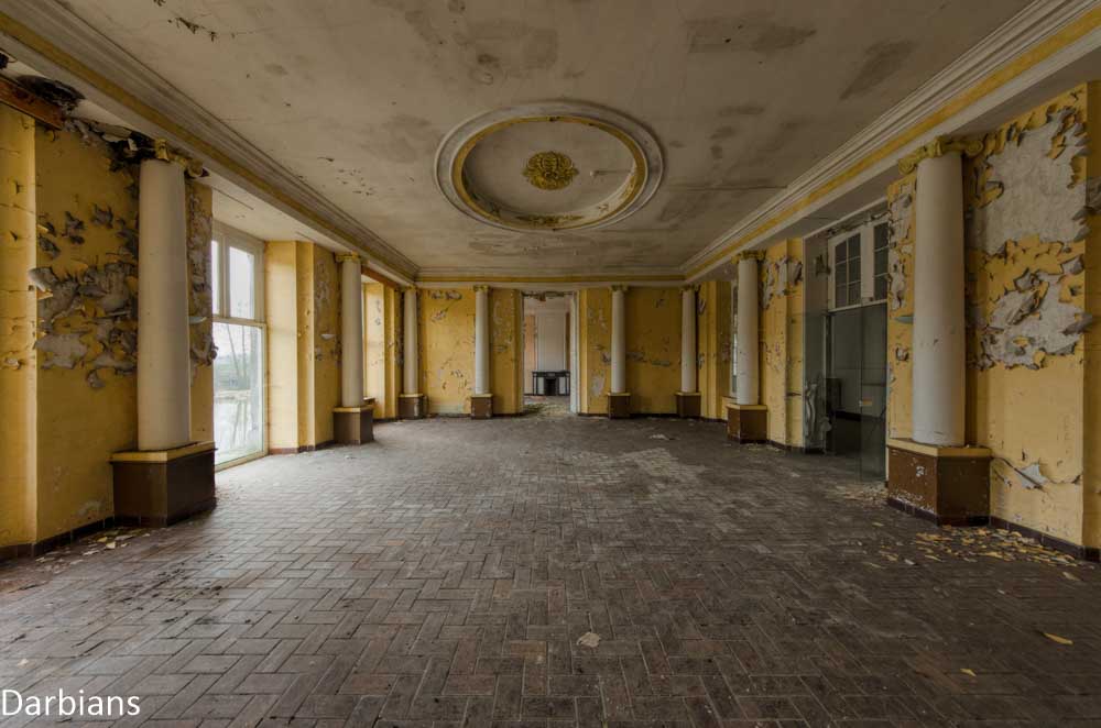 Urbex: Chateau Deluge